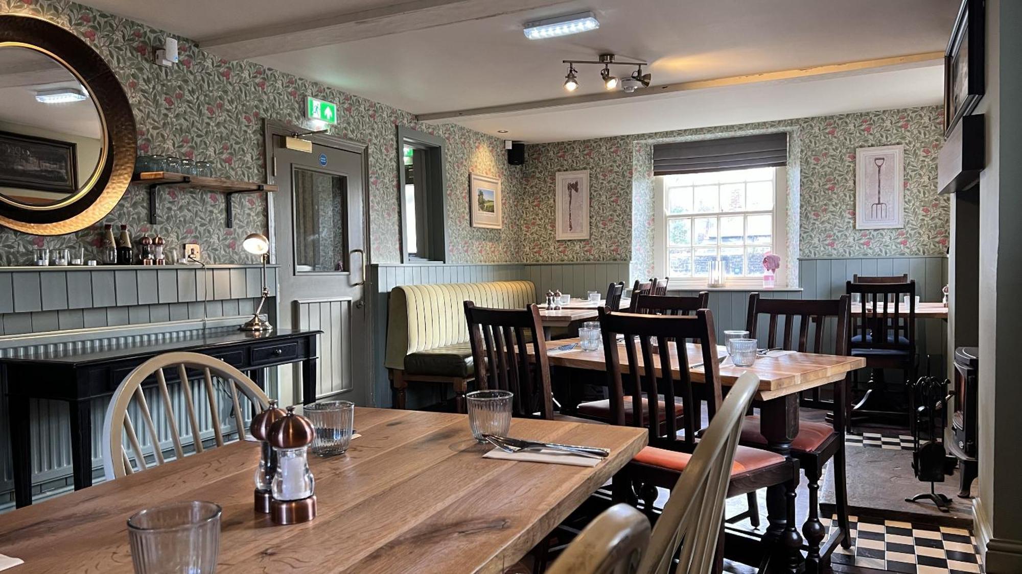 The Forresters Arms Kilburn Kilburn  Экстерьер фото