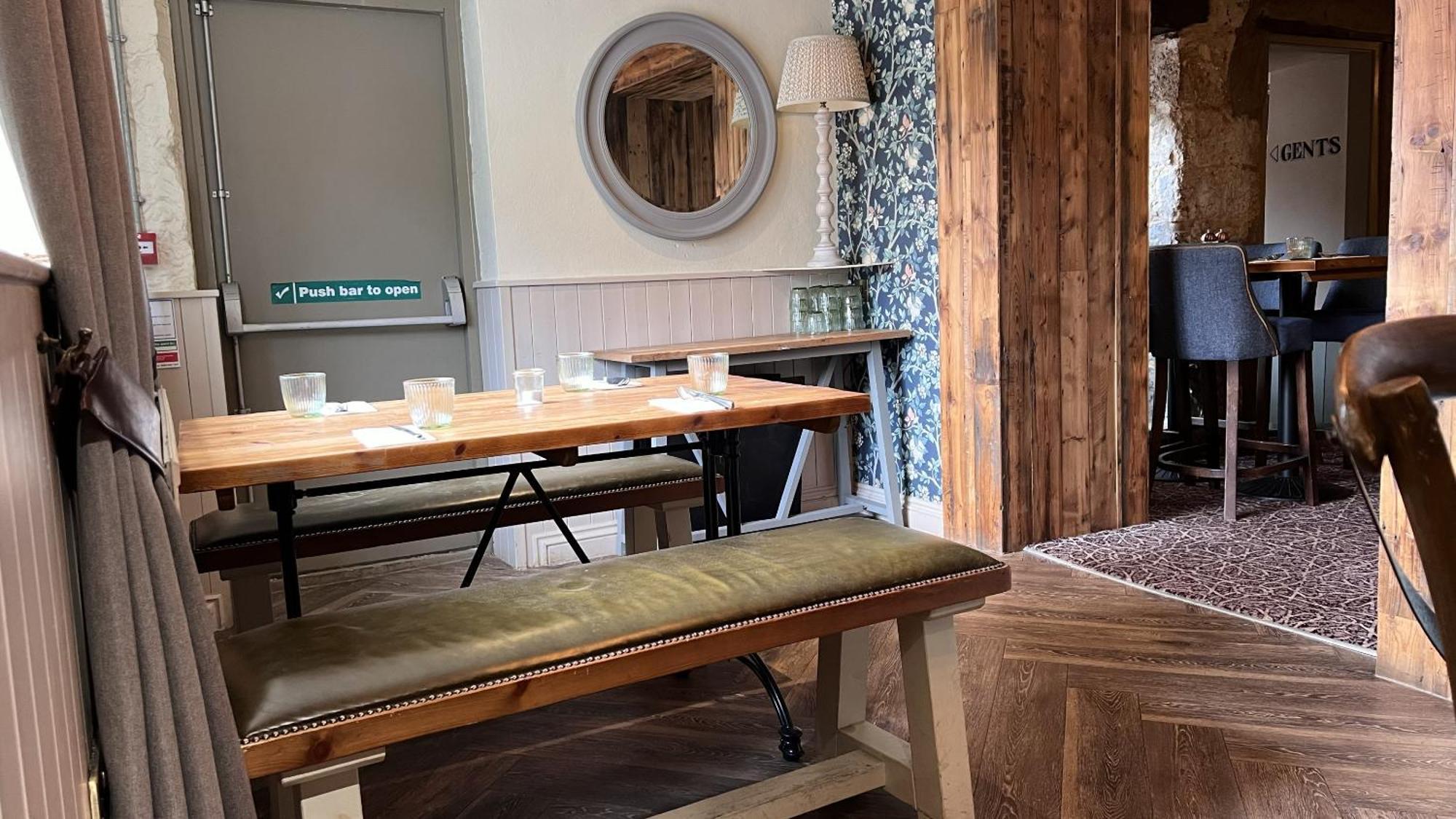 The Forresters Arms Kilburn Kilburn  Экстерьер фото