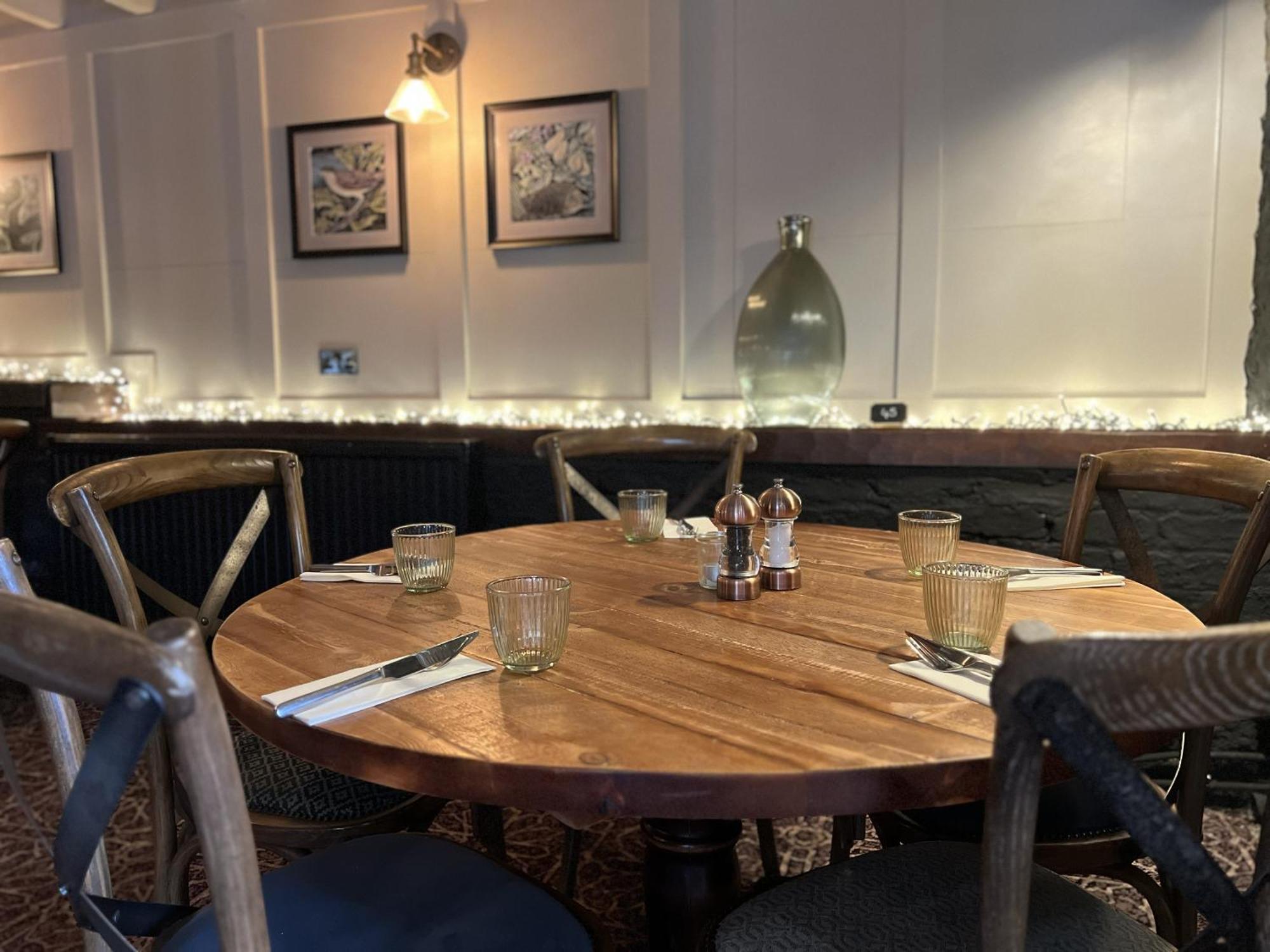 The Forresters Arms Kilburn Kilburn  Экстерьер фото